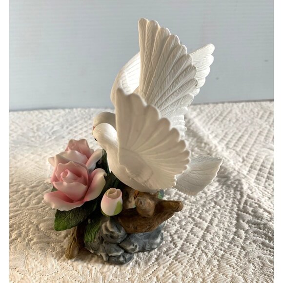 Holsted House Enchanting White Doves the Porcelain Garden Collection Birds 2001 - Picture 11 of 16